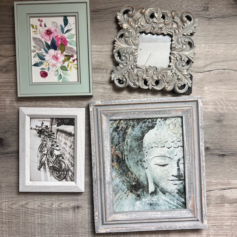Set of Decorative Wall Frames with Art